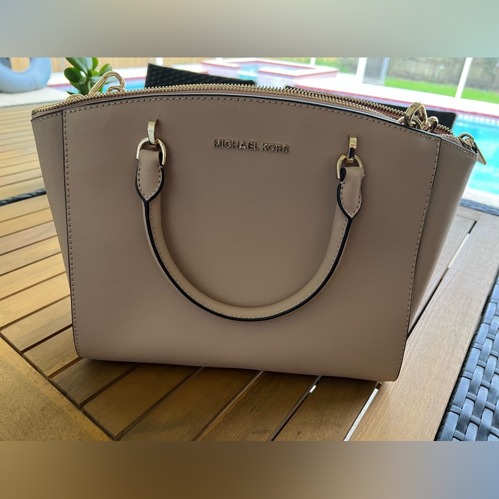 Michael Kors Ellis large leather satchel. New without tags. Fawn color